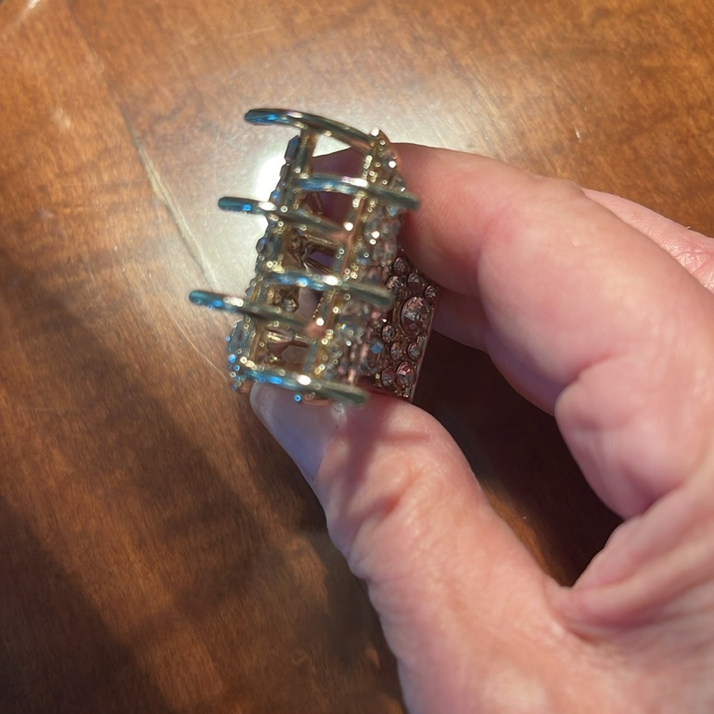 Set of two sparkles hair clips New never worn - Picture 4 of 4